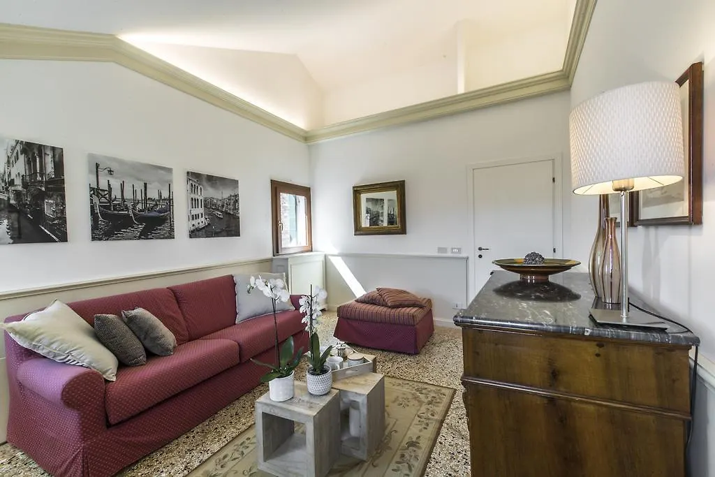 Lovely Venetian Apartment Venice